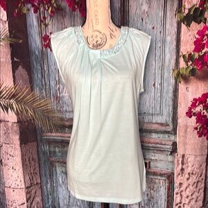 Jennifer‎ Lopez sleeveless embellished blouse, size medium, excellent condition